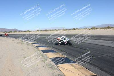 media/Dec-01-2025-Moto Forza (Mon) [[2daa91e15f]]/1-Advanced Group/Session 4 (Turn 10 Inside)/